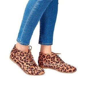 Leopard lace up ankle booties - DV - SZ 7